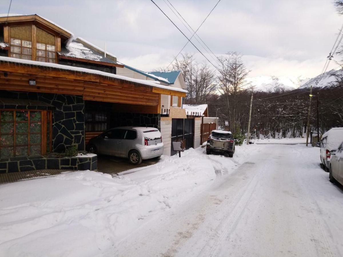 Casa Departamento En El Bosque Apartment Ushuaia Exterior foto